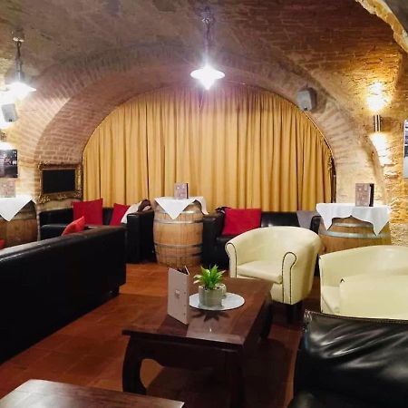 Hotel Goldener Adler Garni Hallstadt Bagian luar foto