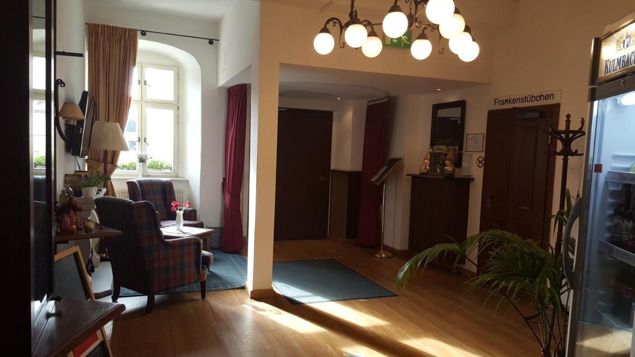 Hotel Goldener Adler Garni Hallstadt Bagian luar foto