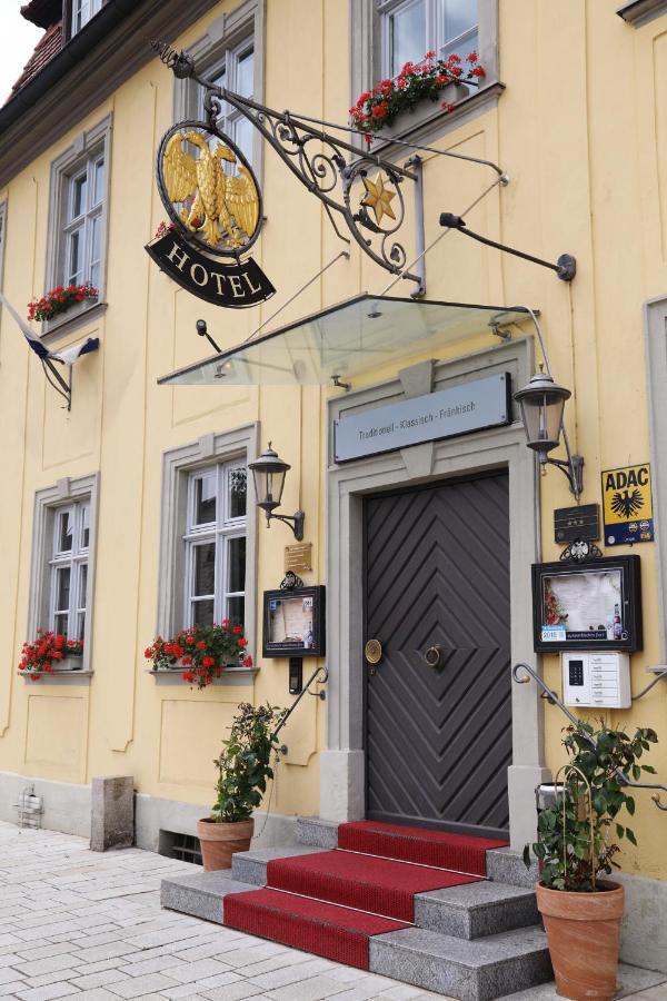 Hotel Goldener Adler Garni Hallstadt Bagian luar foto