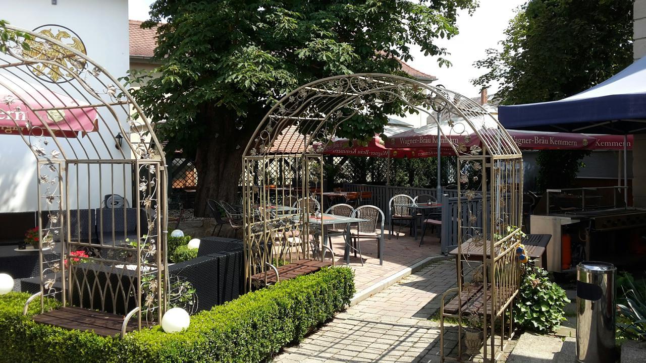 Hotel Goldener Adler Garni Hallstadt Bagian luar foto